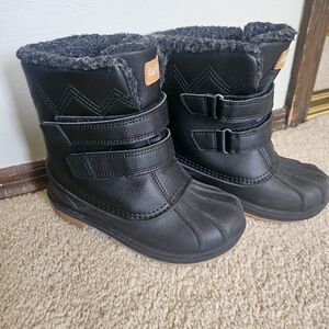 Cat & Jack Black Winter Boots with Fleece Lining